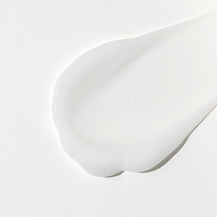 iUNIK Beta-Glucan Daily Moisture Cream konsistencija