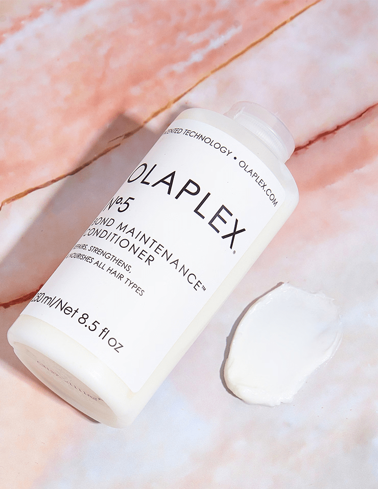 OLAPLEX No. 5 Bond Maintenance® Conditioner konsistencija