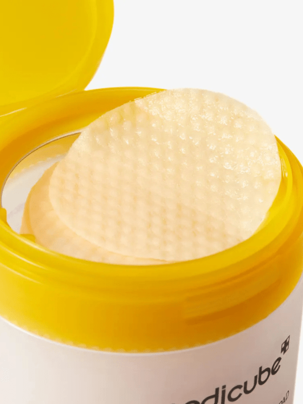 Medicube Kojic Acid Turmeric Pad, 70vnt. tekstūra